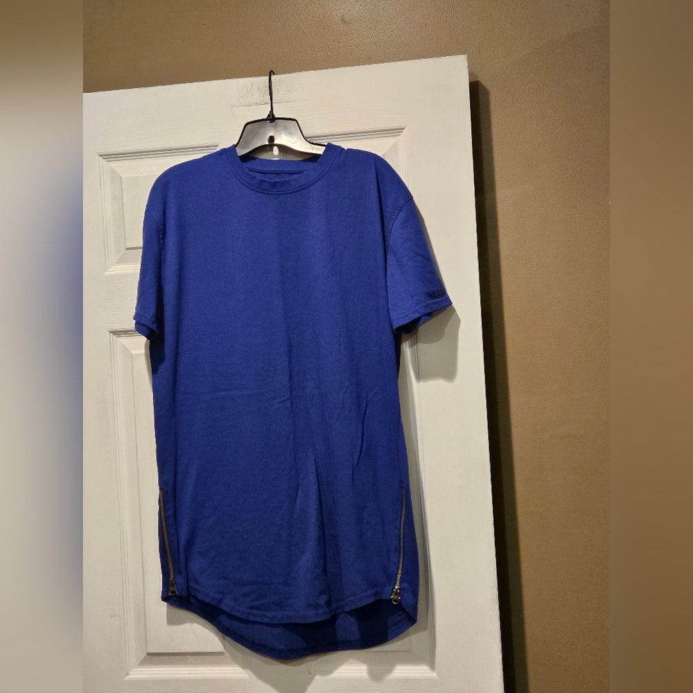 MEN'S SHIRT BY H&W